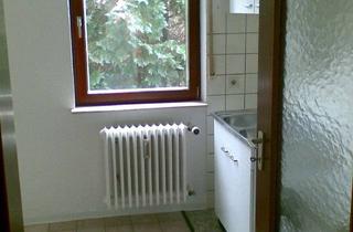 Wohnung mieten in 65193 Nordost, Singlewhg. /eigene Küche (EBK) / Wannenbad/ Flur/Abst.