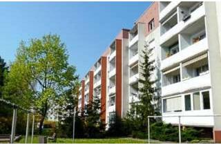 Wohnung mieten in Pappelstraße, 01640 Coswig, Ruhig gelegene, sanierte 3-Raumwohnung mit Balkon