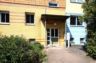 Wohnung mieten in August-Bebel-Straße, 06295 Lutherstadt Eisleben, Wohnung mit Einbauküche und großem verglasten Balkon