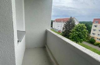 Wohnung mieten in Am Sportplatz 10, 04741 Roßwein, 4 Raum Wohnung mit Balkon in saniertem MFH