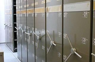 Gewerbeimmobilie mieten in Flurstr. 38 III, 85402 Kranzberg, Aktenlager mit Rollregalen für 7050 Akten