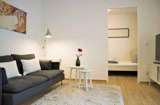 Immobilie mieten in Agricolastraße 19, 10555 Tiergarten, Möblierte 1,5-Zimmer-Wohnung an der Spree - mit Balkon und Aufzug