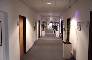 Büro zu mieten in Am Flughafen 12a, 87766 Memmingerberg, Mieten, wo andere in den Urlaub starten - Büroflächen am Flughafen Memmingen