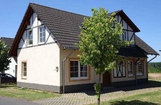 Haus kaufen in Am Kellerborn, 56812 Ediger-Eller, Ferienhaus zu verkaufen, wo Sie sich mit der ganzen Familie erholen können. (204)
