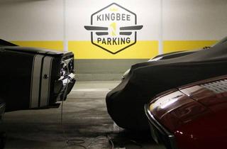 Immobilie mieten in Stresemannstraße 68-78, 10963 Kreuzberg, Saubere Parkplätze im abgesperrten Bereich für Oldtimer-/Liebhaberfahrzeuge (Kreuzberg)