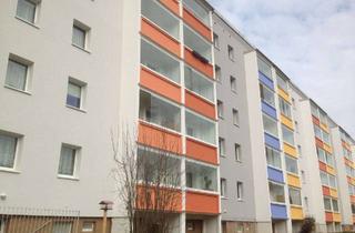 Wohnung mieten in Sachsenstraße 12, 02730 Ebersbach/Sachsen, preiswerte sanierte Dreiraumwohnung in der Nähe des Zittauer Gebirges