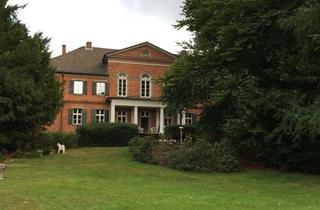 Wohnung mieten in 23881 Niendorf, Möbliert: Leben im Park / Wohnung im historischen Herrenhaus mit schnellem WLAN