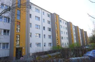 Wohnung mieten in Schulstraße 11 C, 09350 Lichtenstein, Hübsche 3-Raumwohnung mit Loggia und Aufzug
