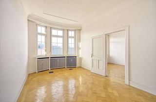 Gewerbeimmobilie mieten in Am Markt 37, 06295 Lutherstadt Eisleben, Repräsentative Gewerbeflächen mitten im historischen Zentrum der Lutherstadt Eisleben