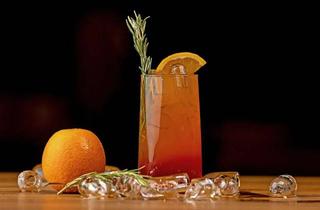 Gastronomiebetrieb mieten in 12621 Kaulsdorf, Einmalige Möglichkeit! Imbiss und Cocktailbar direkt am S-Bahnhof Kaulsdorfer