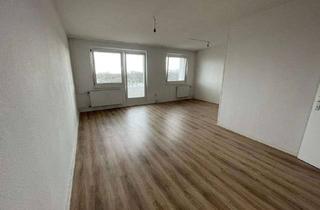 Wohnung mieten in 39418 Staßfurt, Günstige sanierte 4 Zimmer Wohnung mit Balkon!!! Zwei Monate mietfrei!!!