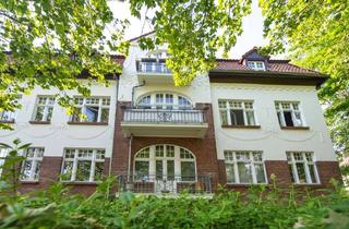 Wohnung kaufen in Ringstraße 50, 12205 Lichterfelde, TOP-Chance für Kapitalanleger: Sonnige 4-Zimmer-Dachgeschosswohnung mit Südloggia - provisionsfrei