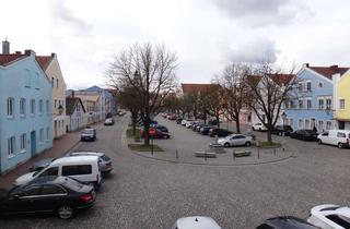 Wohnung mieten in Unterer Marktplatz 16, 84405 Dorfen, Modernisierte Wohnung mit dreieinhalb Zimmern sowie Balkon und EBK in Dorfen