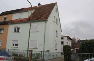 Haus kaufen in Spessartstraße 11, 63457 Hanau, 3-Familienhaus (170m²)mit einer freien Wohnung und Nebengebäude mit Ausbaupotential (ca. 200 m² Wfl)
