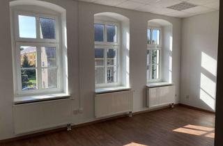 Büro zu mieten in Nieskyer Str. 10, 02894 Reichenbach, schöne, helle Praxis/Büro, 3 Räume, 1 Wartebereich, Küche, 2 Toiletten
