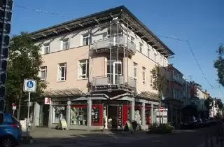 Geschäftslokal mieten in 66763 Dillingen/Saar, Schickes Ladenkokal in gepflegtem, modernen Wohn- und Geschäftshaus