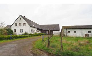 Bauernhaus kaufen in Schafweg, 47546 Kalkar, Großes Bauernhaus mit Stallungen usw. Grundstück ca 6000m2. Ruhig gelegen nahe Kalkar.