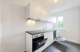 Wohnung mieten in Karl-Liebknecht-Straße, 09544 Neuhausen, Neuer Start, nette Nachbarn – und 1. Kaltmiete frei*! - 3-Zimmer-Wohnung mit EBK!