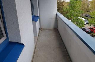 Wohnung mieten in 02929 Rothenburg, **3-Raum-Wohnung mit Balkon** auch WG geeignet**