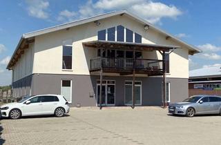 Anlageobjekt in 83109 Großkarolinenfeld, Gemischt genutzte Anlageimmobilie bei Rosenheim