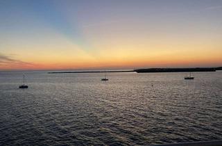 Wohnung kaufen in 27498 Helgoland, Modernes Apartment mit Panoramablick auf die Nordsee – Exklusive Lage auf Helgoland