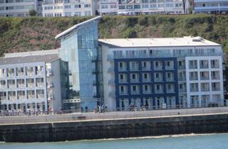 Wohnung kaufen in 27498 Helgoland, Modernes Apartment mit großem Balkon direkt am Meer