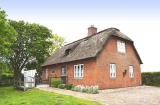 Haus kaufen in 25924 Emmelsbüll-Horsbüll, Ihr neues Zuhause – Sylter Style – wohnen unter Reet.