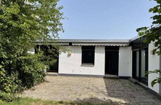 Haus kaufen in 53757 Sankt Augustin, SANKT AUGUSTIN-NIEDERBERG, toller BUNGALOW mit 3-4 Zimmern, ca. 130 m² Wfl., großer Garten, Garage