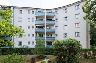 Wohnung kaufen in Thorwaldsenstraße 22a, 12157 Steglitz, Vermietete 1-Zimmerwohnung mit gutem Energiewert & Wannenbad nahe Schloßstraße
