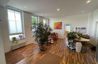 Anlageobjekt in Landsberger Straße 18, 82205 Gilching, Sehr gut vermietete Gewerbeeinheit zur Kapitalanlage!