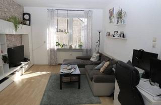 Wohnung mieten in Theodor-Körner-Str., 42853 Remscheid, Gepflegte Wohnung mit zweieinhalb Zimmern sowie Balkon und EB Küche in Remscheid