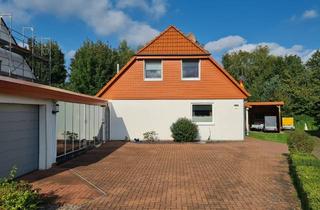 Einfamilienhaus kaufen in In Der Stockbreite, 31020 Salzhemmendorf, Charmantes 4Z-Einfamilienhaus mit 3 Garagen und Carport Salzhemmendorf