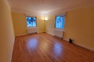 WG-Zimmer mieten in Rothschildstr., 70806 Kornwestheim, Großes, helles Zimmer in 3er WG - 4 Minuten Gehweg zum Bahn!