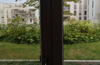 WG-Zimmer mieten in Gravensteiner Platz, 60435 Frankfurt, Entspannte WG sucht Zwischenmieter_in // 10 qm // Terrasse, Balkon, Innenhof