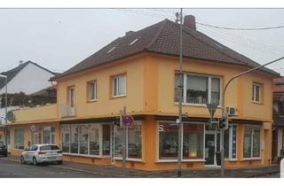 Haus kaufen in Dürkheimer Str., 67071 Ludwigshafen am Rhein, Haus mit 120 qm Terasse und 3 vermieteten Läden zu verkaufen