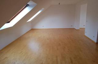 Wohnung mieten in Ritter-Georg-Weg, 65843 Sulzbach, schöne Dachwohnung in bester Lage im ruhigen Wohngebiet