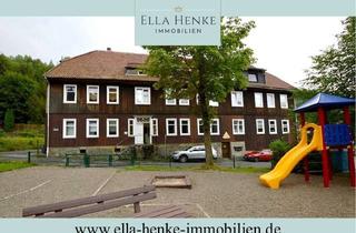 Anlageobjekt in 38685 Langelsheim, Mehrfamilienhaus mit 8 Wohnungen und 6 Garagen...