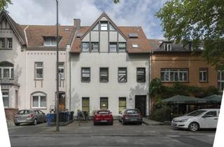 Garagen kaufen in 47800 Bockum, Teileigentum in der Nähe vom Stadtwald auf einer ruhigen Alleenstraße mit Stellplatz