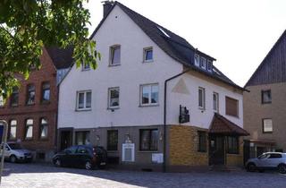 Haus kaufen in 33039 Nieheim, Kultkneipe "Zum Zappen" mit drei Wohnungen zu verkaufen!