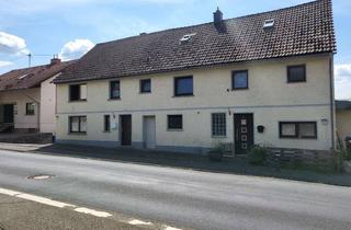 Mehrfamilienhaus kaufen in 57614 Oberwambach, Kapitalanleger !! Mehrfamilienhaus mit 3 Wohneinheiten und großem Garten