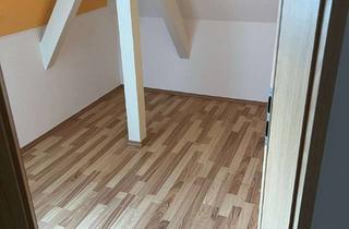 Wohnung mieten in Goethestr. 64, 08223 Falkenstein, 75qm Dachgeschoss Wohnung im Grünen