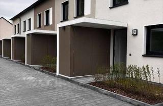 Haus kaufen in Am Mühlberg, 93057 Sallern-Gallingkofen, Kapitalanleger aufgepasst! Mehr als 3% Rendite. 120m² Reihenmittelhaus in Regensburg am Mühlberg!