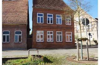Haus kaufen in Mühlenstraße 36, 19217 Rehna, Stadthaus mit Garage und Innenhof in Rehna zu verkaufen