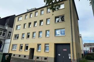 Mehrfamilienhaus kaufen in 45881 Schalke, Renoviertes Mehrfamilienhaus mit neun Wohneinheiten und einem vermieteten Hofgebäude!