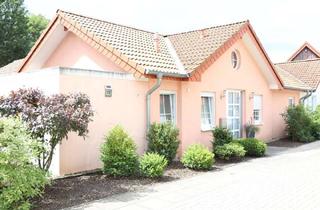 Haus kaufen in 31157 Sarstedt, Bungalow mit viel Charme auf sonnigem Grundstück in familienfreundlicher Lage von Sarstedt
