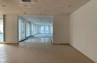 Büro zu mieten in Neuer Markt 9-13, 59457 Werl, Super zentrale Lage - große Bürofläche am Werler Marktplatz - ab sofort verfügbar!