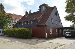 Haus kaufen in 29227 Celle, Wohnhaus und Gewerbeeinheit auf großem Grundstück