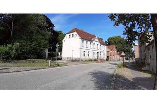 Mehrfamilienhaus kaufen in 23948 Klütz, - freistehendes Mehrfamilienhaus im Zentrum
