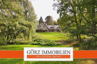 Haus kaufen in 22889 Tangstedt, Großzügiges Anwesen auf traumhaftem, parkartigem Grundstück - direkt am Alsterlauf !