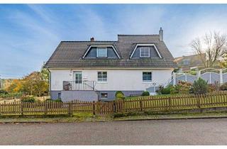 Haus kaufen in Achterstraat 12, 24321 Klamp, Vermietetes Zweifamilienhaus in ruhiger Lage von Klamp